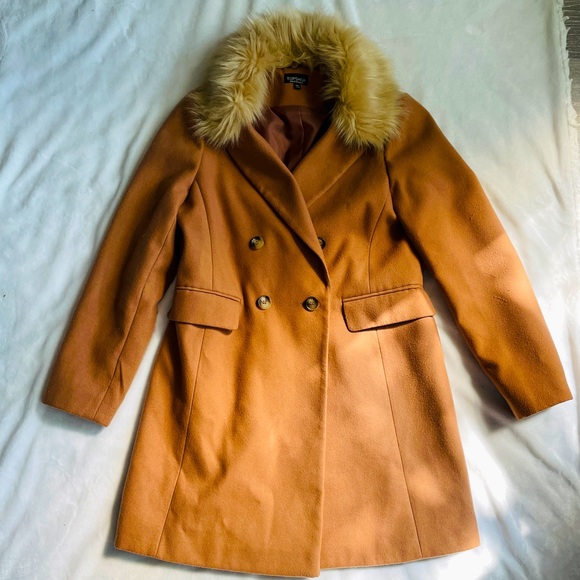 Topshop Jackets & Blazers - Topshop tan wool coat with removable faux fur collar